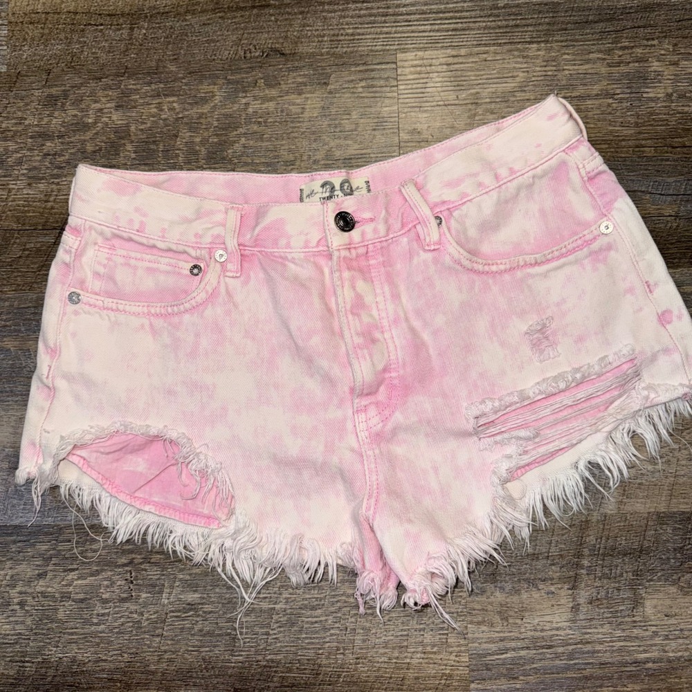 Free‎ People We The Free Makai Pink Acid Wash Distressed Denim Shorts Size 29